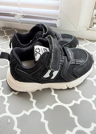 Кросівки adidas 5