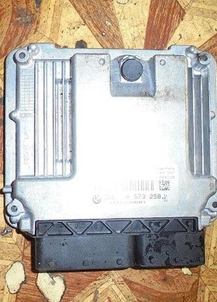Блок управления двигателем эбу bmw 0281019679 dde8573258-01 65832099