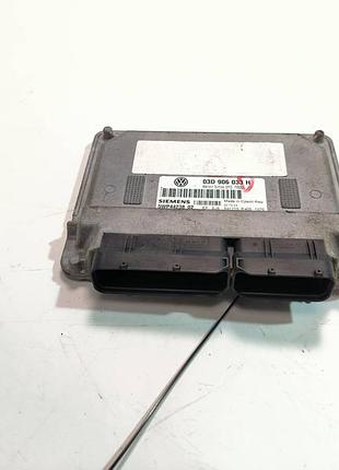 Блок управления двигателем эбу двигуна 03d906033h volkswagen fox i