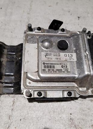 Блок управління двигуном ебу kia engine 39118-2b055