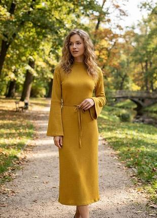 Сукня міді в рубчик