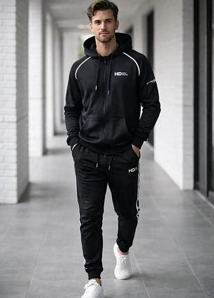 Спортивний костюм чорного кольору