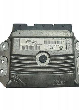 Блок управління двигуном ебу dacia sandero ii 1.2 16v 75km d4f732 23710 3317r
