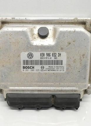 Блок управління двигуном ебу volkswagen lupo 1.0b 37kw 98-05 030906032dn 0261208225