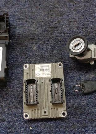 Блок управления двигателем эбу fiat grande punto 51827440