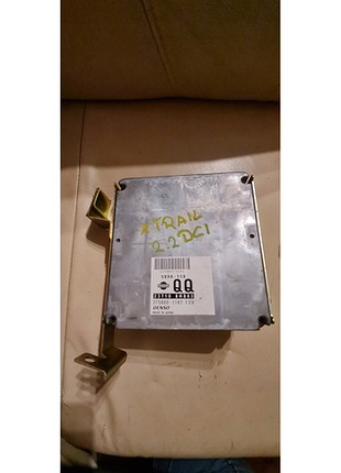 Блок управління двигуном ебу nissan 23710-8h803 237108h803