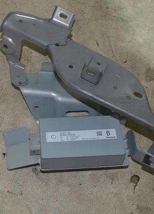 Блок управління двигуном ебу toyota land cruiser 150 ний 8598a-60030