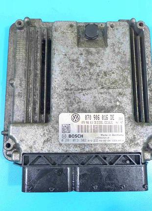 Блок управління двигуном ебу touareg i 7l lift 2.5 tdi 0281013302 070906016de