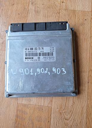 Блок управління двигуном ебу bosch a0001537379 0281010970