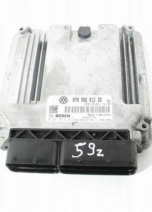 Блок управління двигуном ебу volkswagen t5 2.5 tdi bpc 070906016dq