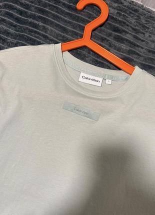 Футболка calvin klein оригінальна, розмір s, світло-зелена