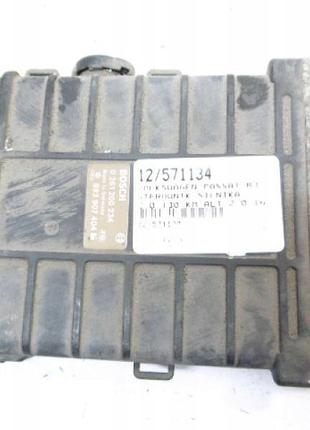 Блок управління двигуном ебу passat b3 2.0 16v 893907404m 0261200234