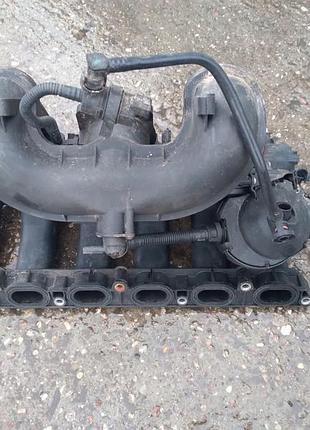 Впускний колектор bmw e60 525i n52b25a 4