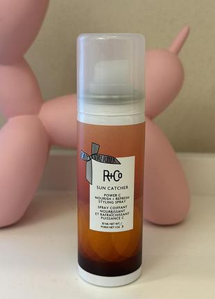 Живильний спрей для волосся r+co sun catcher power c nourish + refresh styling spray