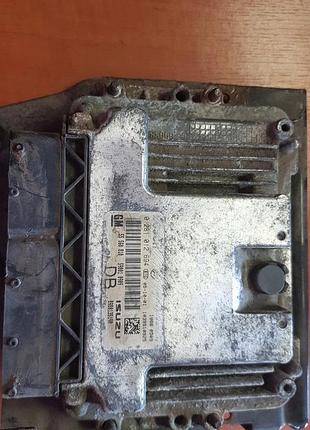 Блок управления двигателем эбу відключений пін, а двигуна bosch 55560810 db 0281012694