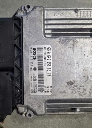 Блок управління двигуном ебу bosch a6461506679 0281012228