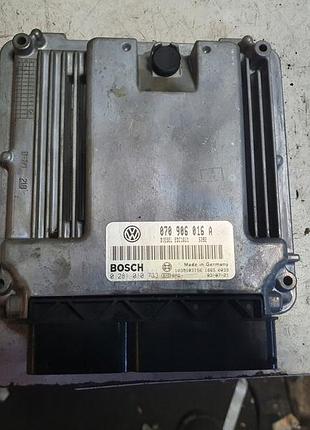 Блок управления двигателем эбу volkswagen t4 2.5 tdi 070906016a