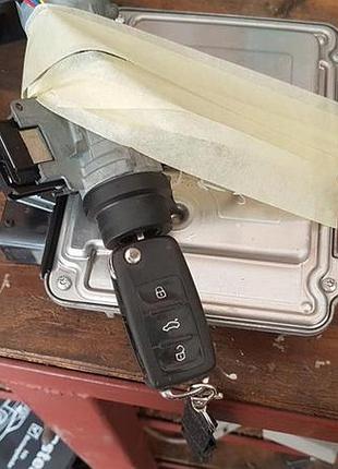 Блок управління двигуном ебу volkswagen caddy 03l906018ng