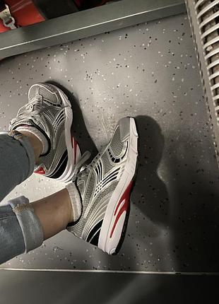 Кросівки італійської фірми diadora. унісекс. сірі, розмір 38-38.5