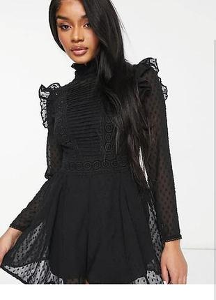 Шикарный женственный комбинезон от asos черного цвета 42-44