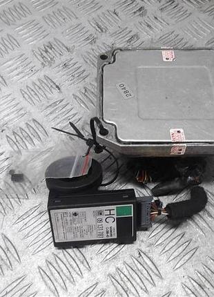 Блок управления двигателем эбу opel zafira a 1.8 16v 90569370