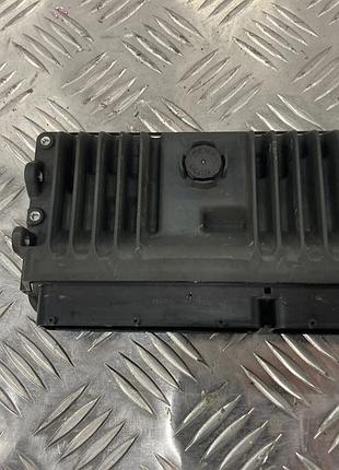 Блок управления двигателем эбу toyota yaris iv 20-1.5 гібрид 89661-k0082