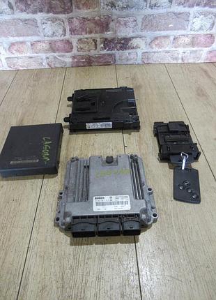 Блок управления двигателем эбу 0281017613 renault laguna iii 2.0