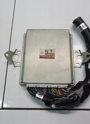 Блок управління двигуном ебу subaru forester 2.0 22611 ak671