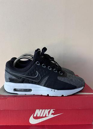 Кросівки  nike airmax zero essential 2
