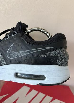 Кросівки  nike airmax zero essential 7