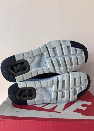 Кросівки  nike airmax zero essential 8
