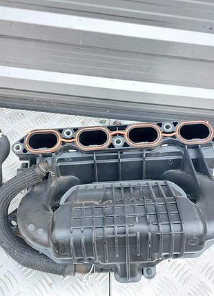 Впускний колектор toyota chr ch-r 1.8 hybrid 2020