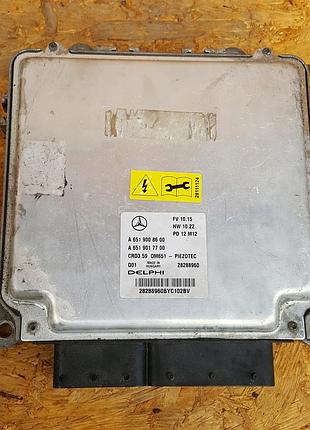 Блок управління двигуном ебу mercedes-benz w212 6519008600 гібрид