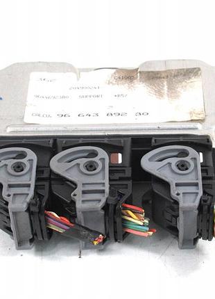 Блок управления двигателем эбу bosch 0261201995 9664389280