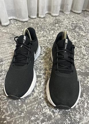Кросівки nike revolution. розмір 41 2