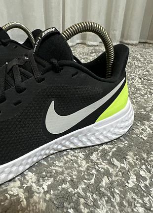 Кросівки nike revolution. розмір 41 3
