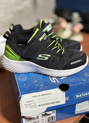 Водонепроникні кросівки skechers