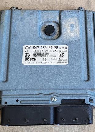 Блок управління двигуном ебу mercedes-benz a6421508479