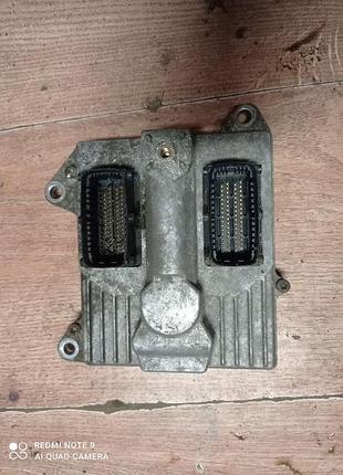 Блок управління двигуном ебу opel zafira b 2.2 16v 55353843ut