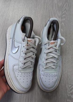 Жіночі кросівки  nike air force