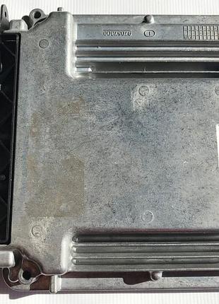 Блок управління двигуном ебу audi a4 b9 06l907309