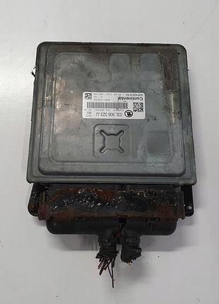 Блок управління двигуном ебу skoda 03l906023jj