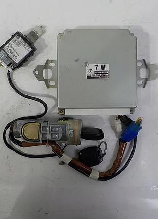 Блок управления двигателем эбу subaru forester ii 2.0 22611aj160
