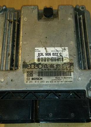 Блок управління двигуном ебу bosch 03l906022c 0281014263