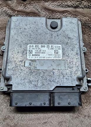 Блок управления двигателем эбу mercedes-benz w204 2.2 cdi 651 0281018333 a6519002501