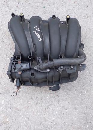 Впускний колектор bmw e87 e90 120i n46b20b 320i