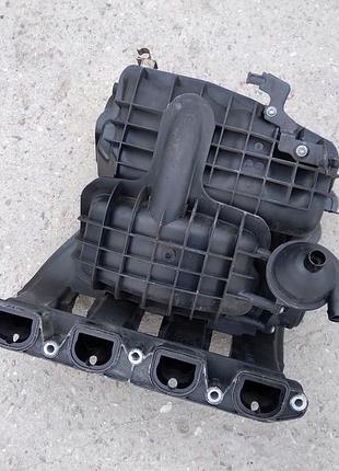 Впускний колектор bmw e87 e90 120i n46b20b 320i 2