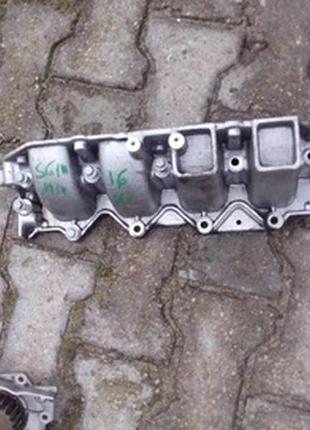 Впускний колектор scenic 3 megane 3 1.6 16v