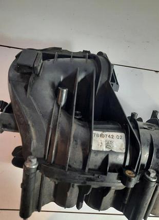 Впускний колектор bmw e81 e60 e90 e83 2.0d 7810742 2