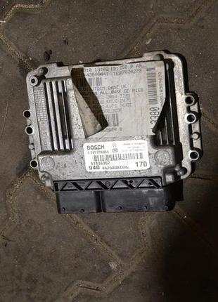 Блок управления двигателем эбу alfa giulietta 2.0 jtdm 51896962